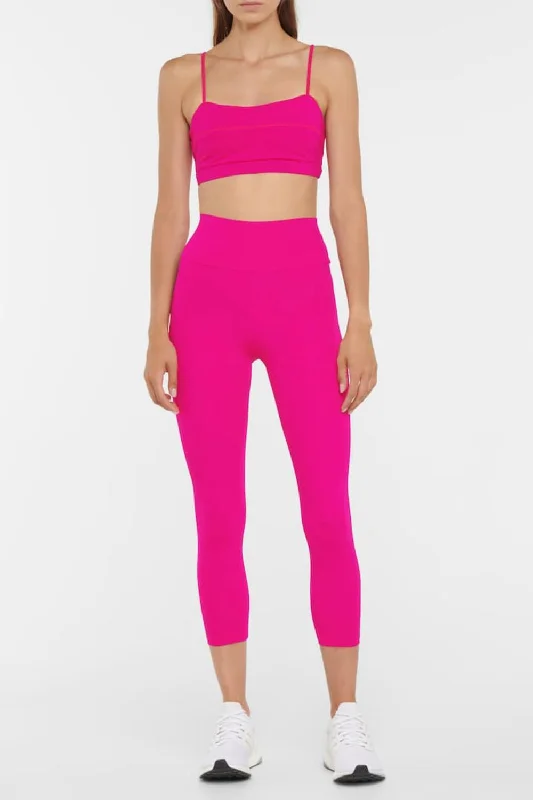 Hypnotic Cropped Legging In Fuchsia