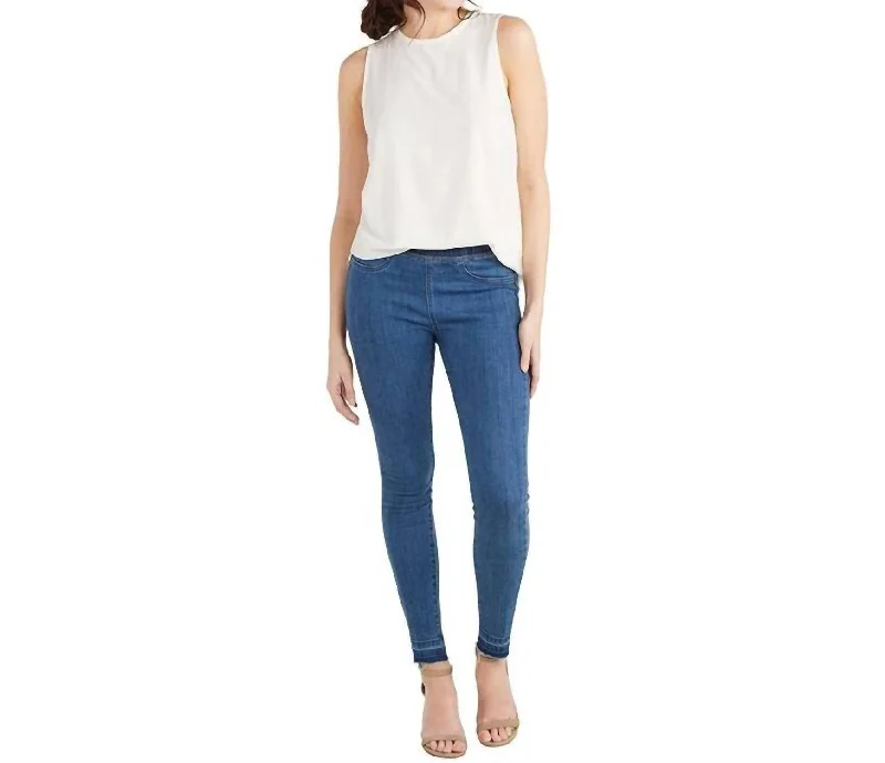 Sarah Denim Legging In Medium Wash