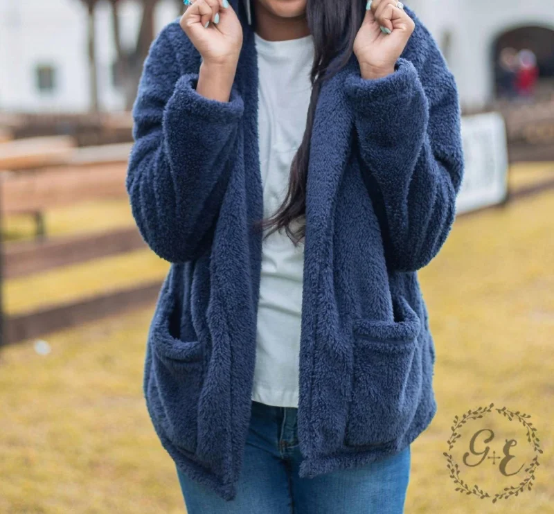 Oh So Soft Hooded Sherpa With Pockets Jacket In Navy