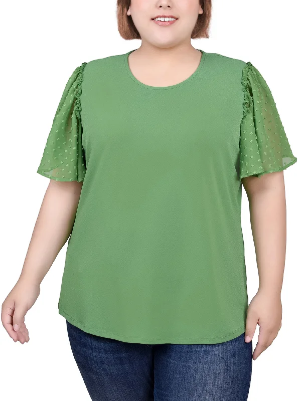 Plus Size Clip Dot Flutter Sleeve Top